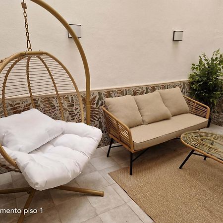 Virgen De Gracia Apartments Málaga Eksteriør bilde